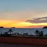 Holiday home Beachfront