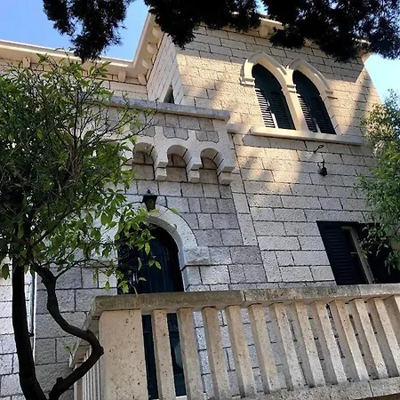 Beachfront בית נופש *